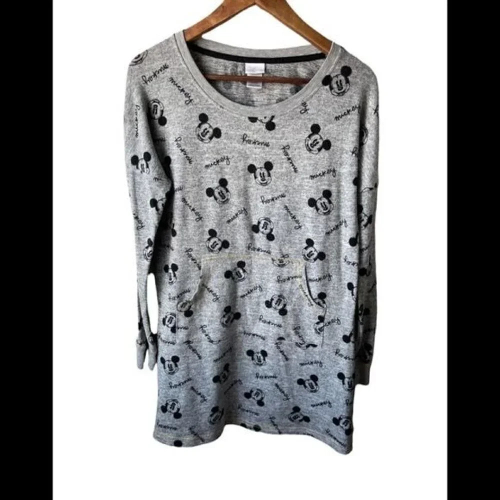 Disney long sleeve grey scoop neck Mickey Mouse night gown in kangaroo pocket